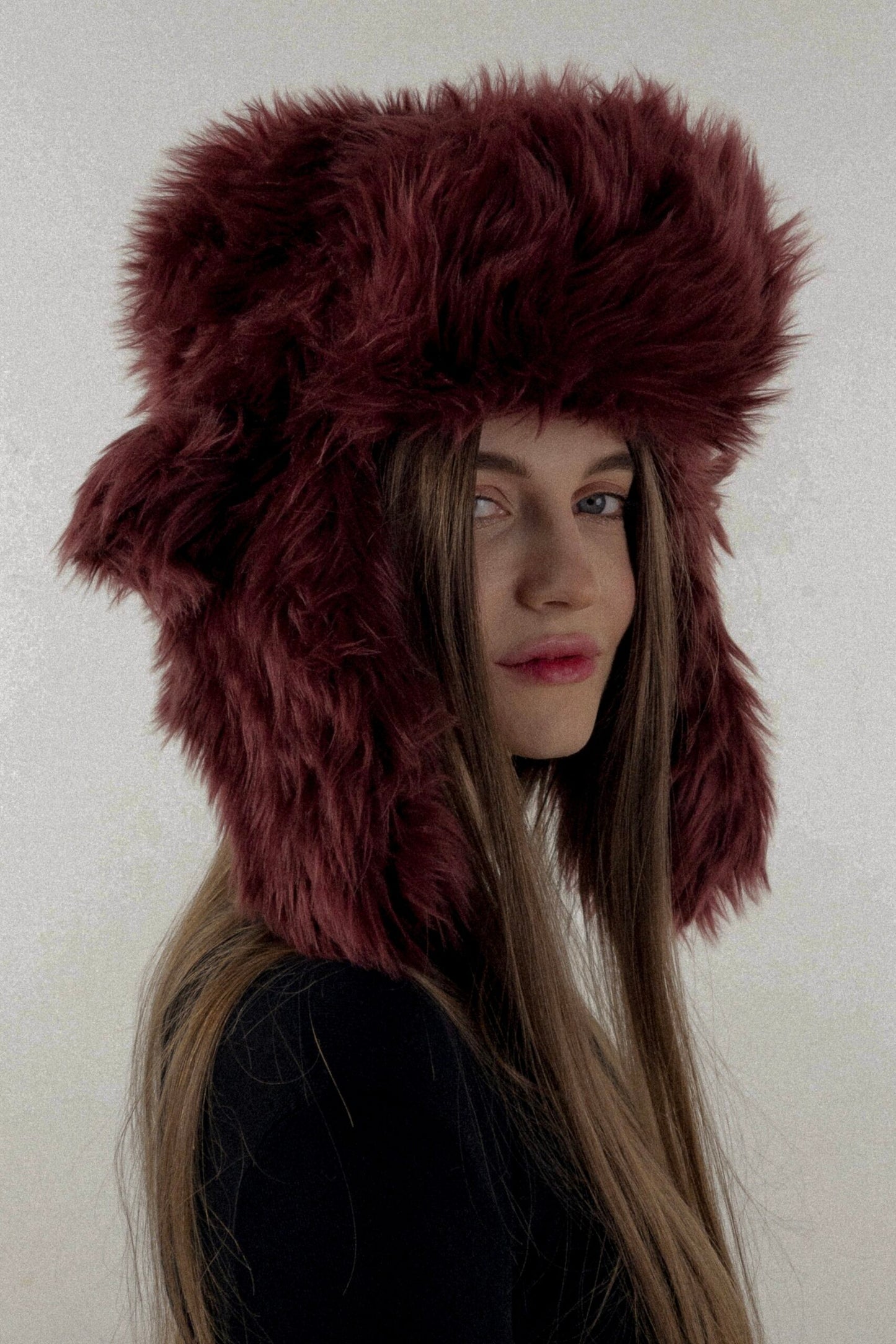 Shearling aviator hat.07 Cherry